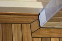 D�tail de cadre de contour d'un parquet Teck en pont de bateau