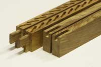 Assemblages de porte � persiennes en Teck