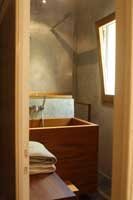 Espace de relaxation avec baignoire Japonaise