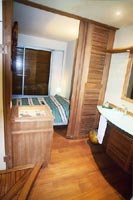 Parquet en Teck massif � lames larges et jointives