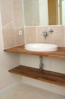 Plan vasque et �tag�re en Teck