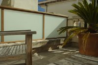 Barri�re de terrasse en Teck massif et verre sur-mesure